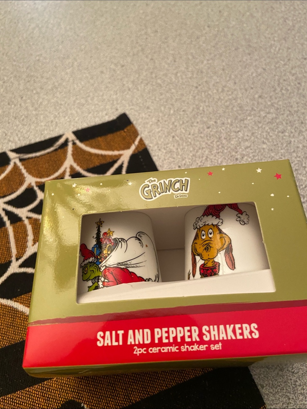 Salt and Pepper Shaker Set - White Ceramic